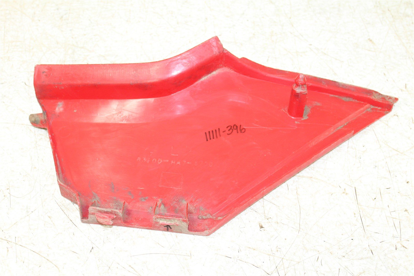 1987 Honda Fourtrax 350D Plastic Kicker Cover Left Side Panel 11111