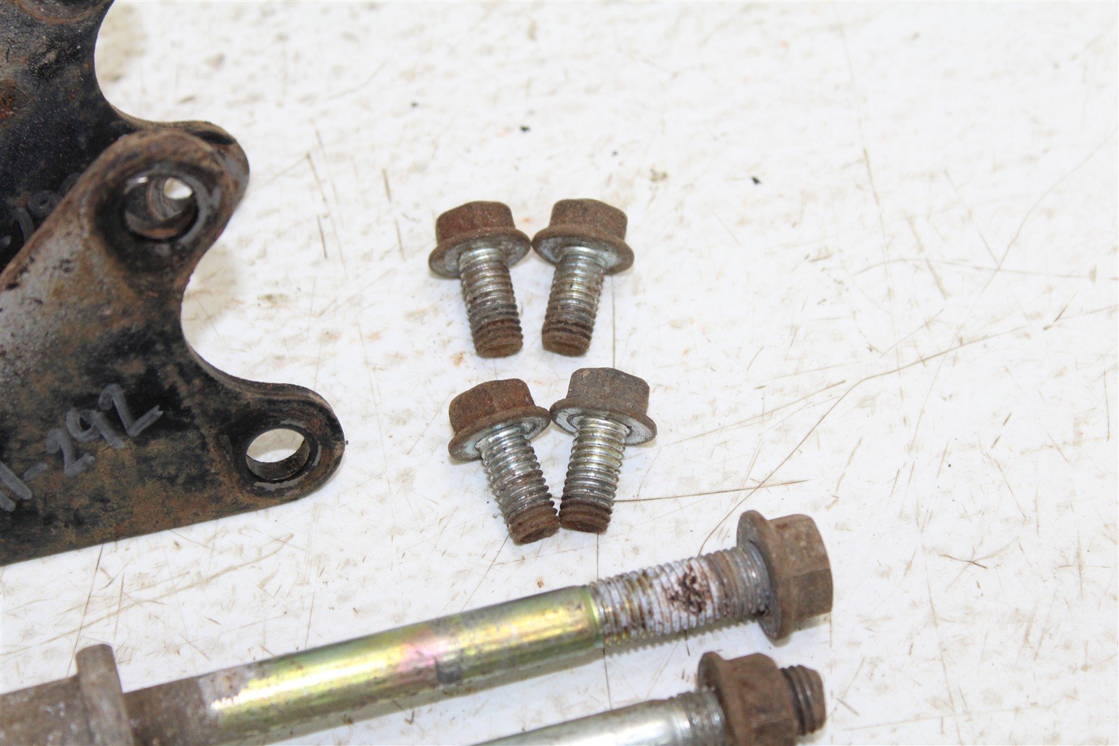 1987 Honda Fourtrax 350D Engine Mounts Motor Brackets 11111