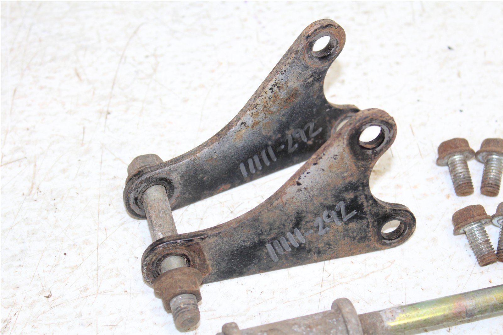 1987 Honda Fourtrax 350D Engine Mounts Motor Brackets 11111