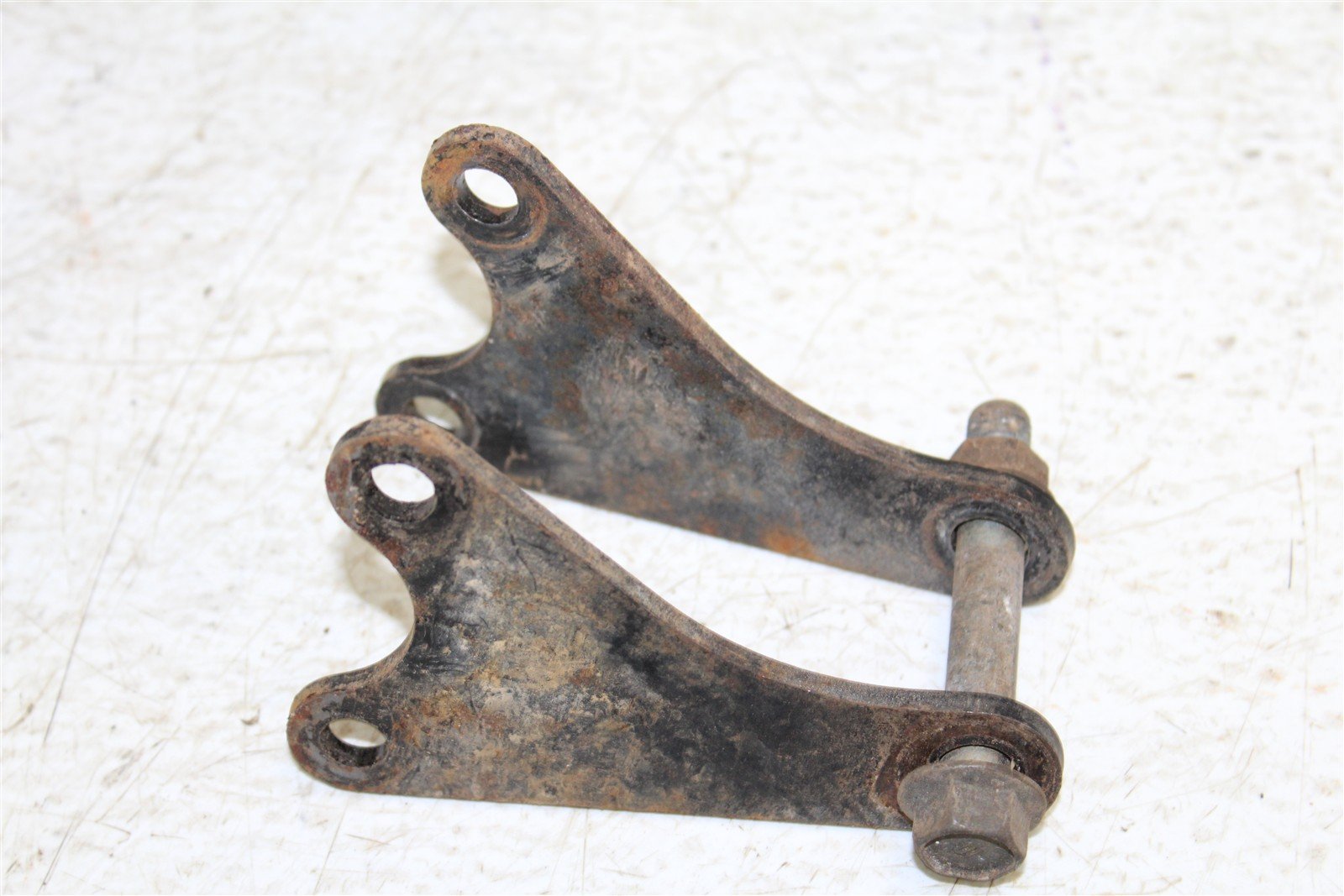 1987 Honda Fourtrax 350D Engine Mounts Motor Brackets 11111