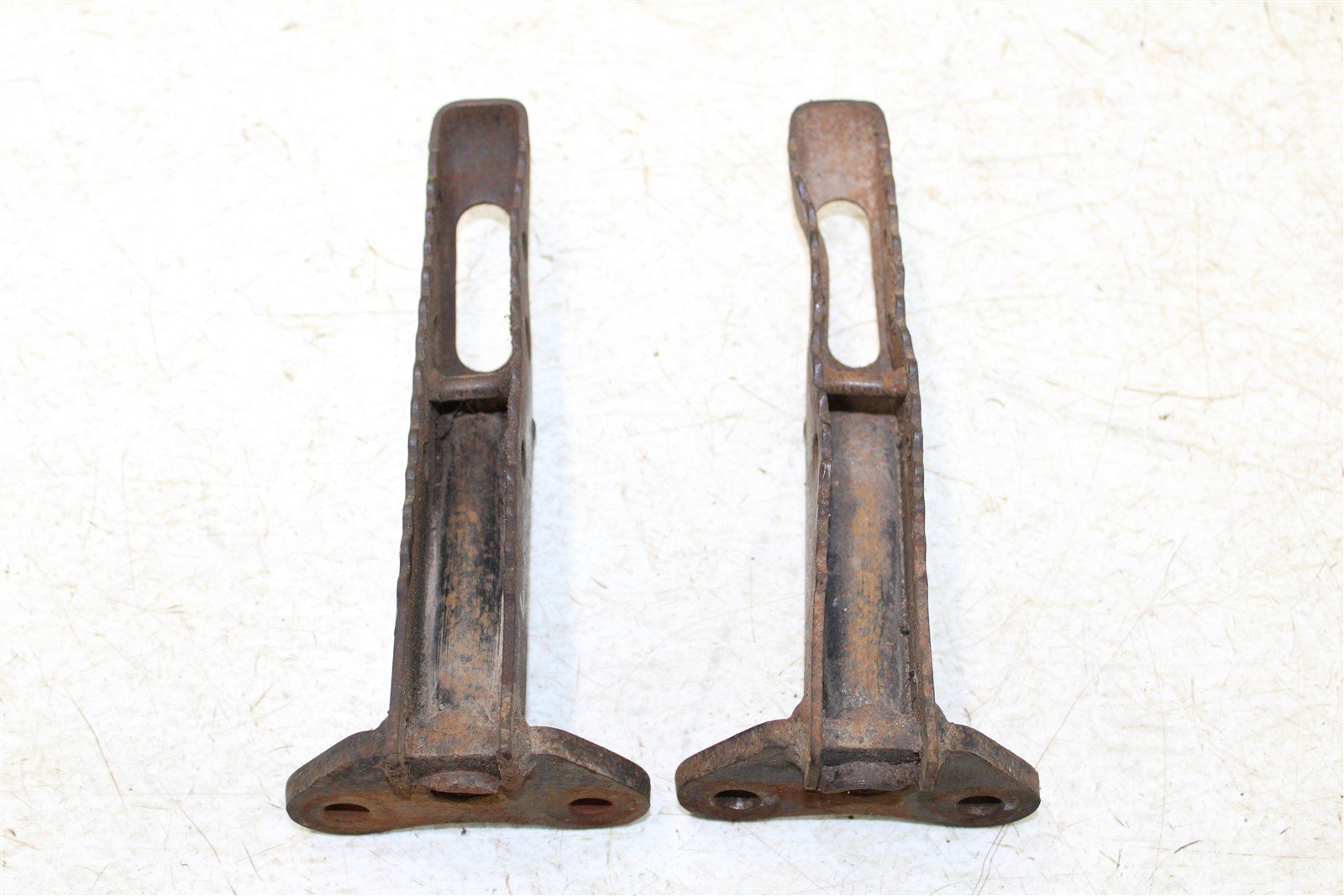 1987 Honda Fourtrax 350D Foot Pegs Rests Set Left Right 11111