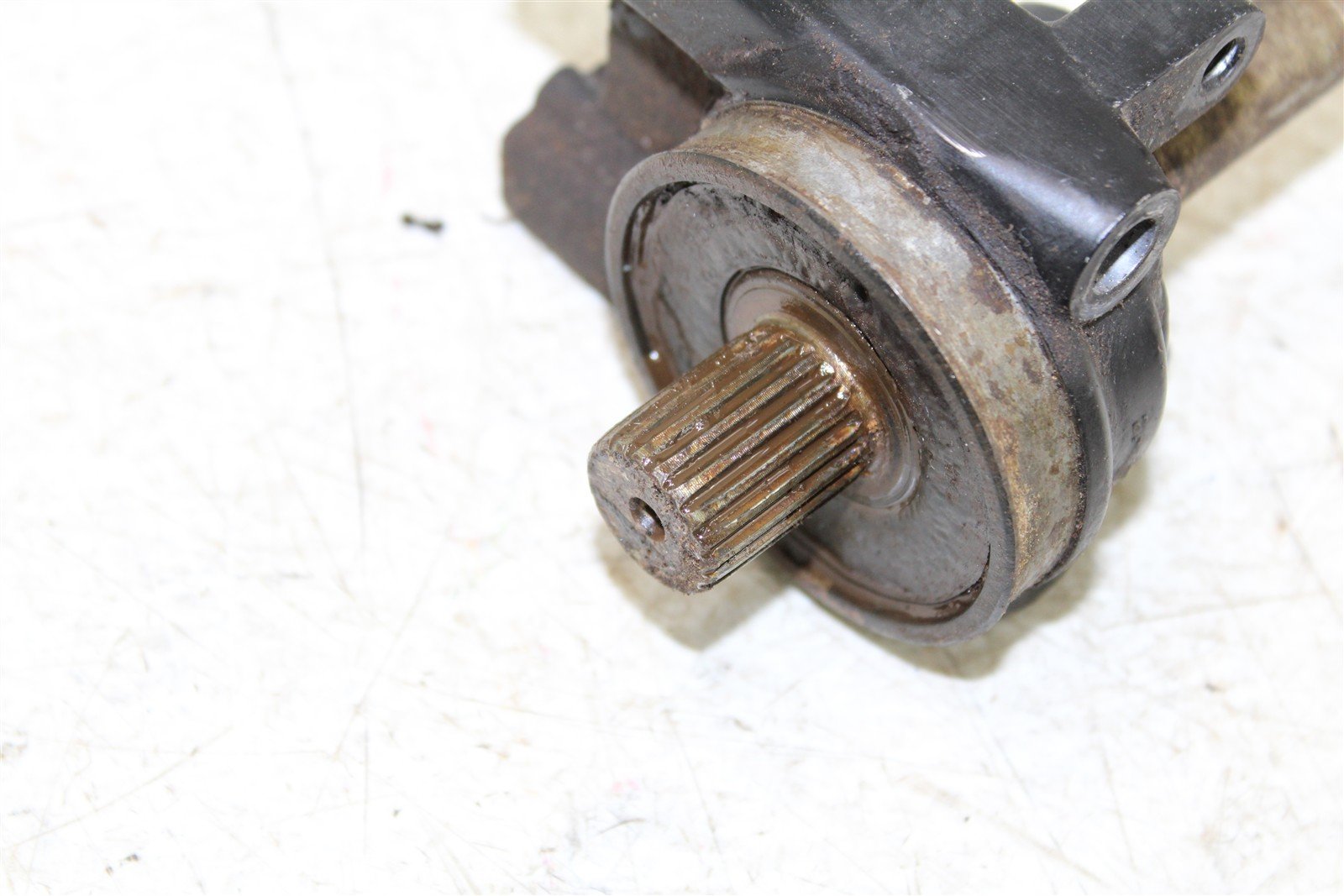 1987 Honda Fourtrax 350D Center Through Drive Shaft Assembly Output Shaft 11111