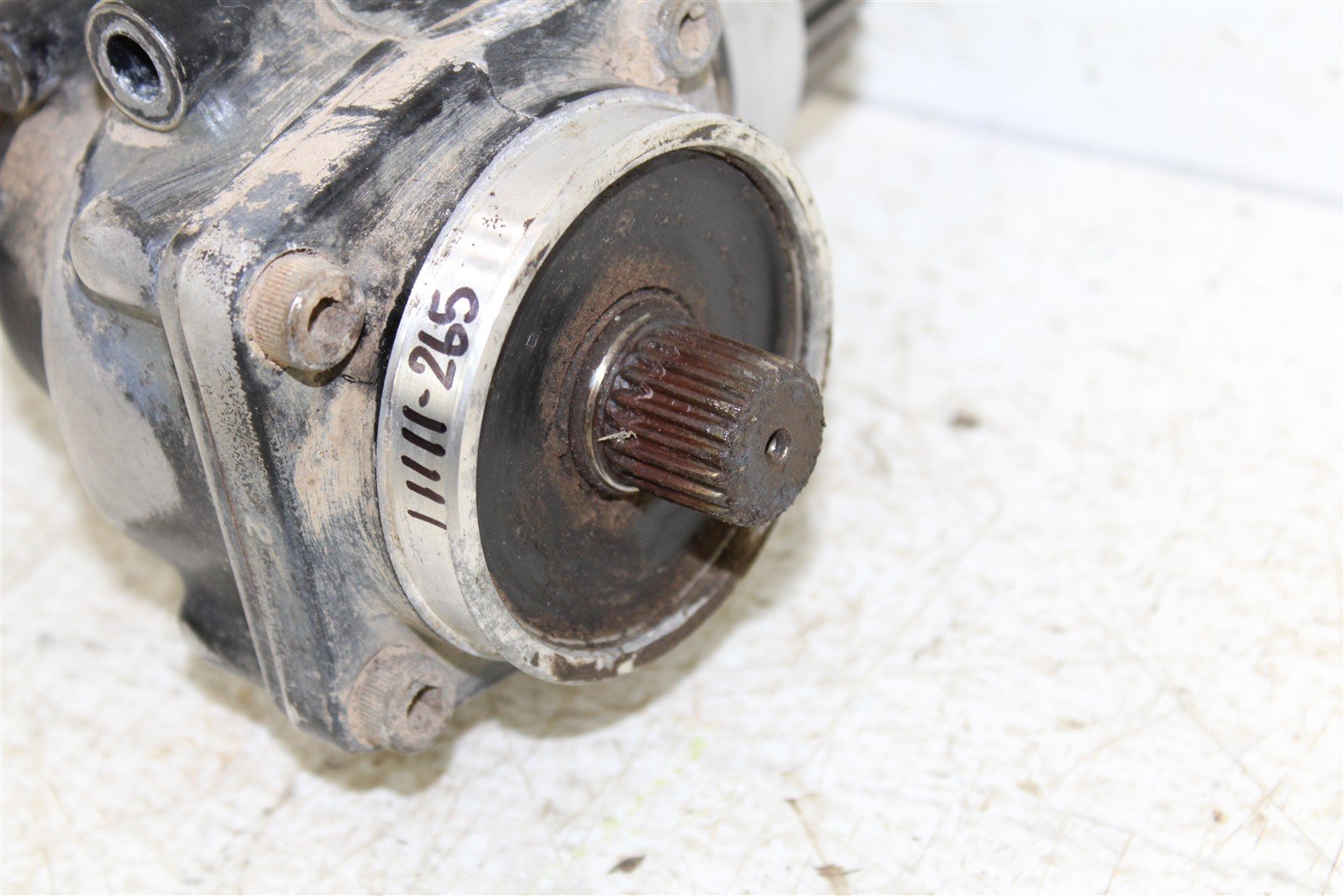 1987 Honda Fourtrax 350D Center Through Drive Shaft Assembly Output Shaft 11111