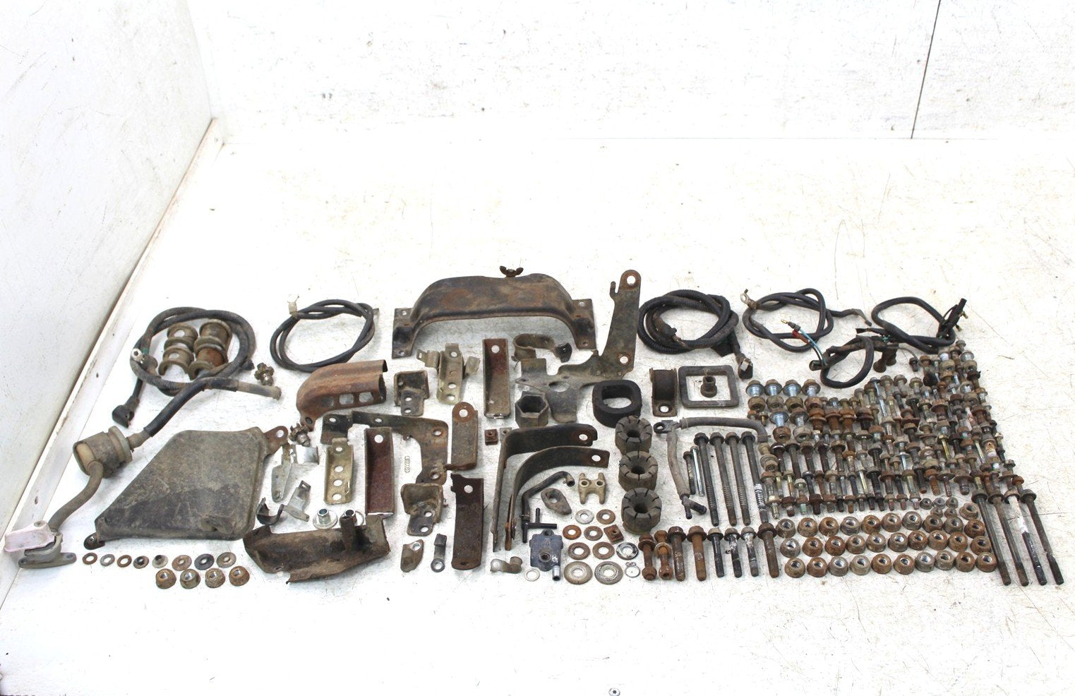 1987 Honda Fourtrax 350D Chassis Bolt Kit Hardware Bracket Mount Wire 11111