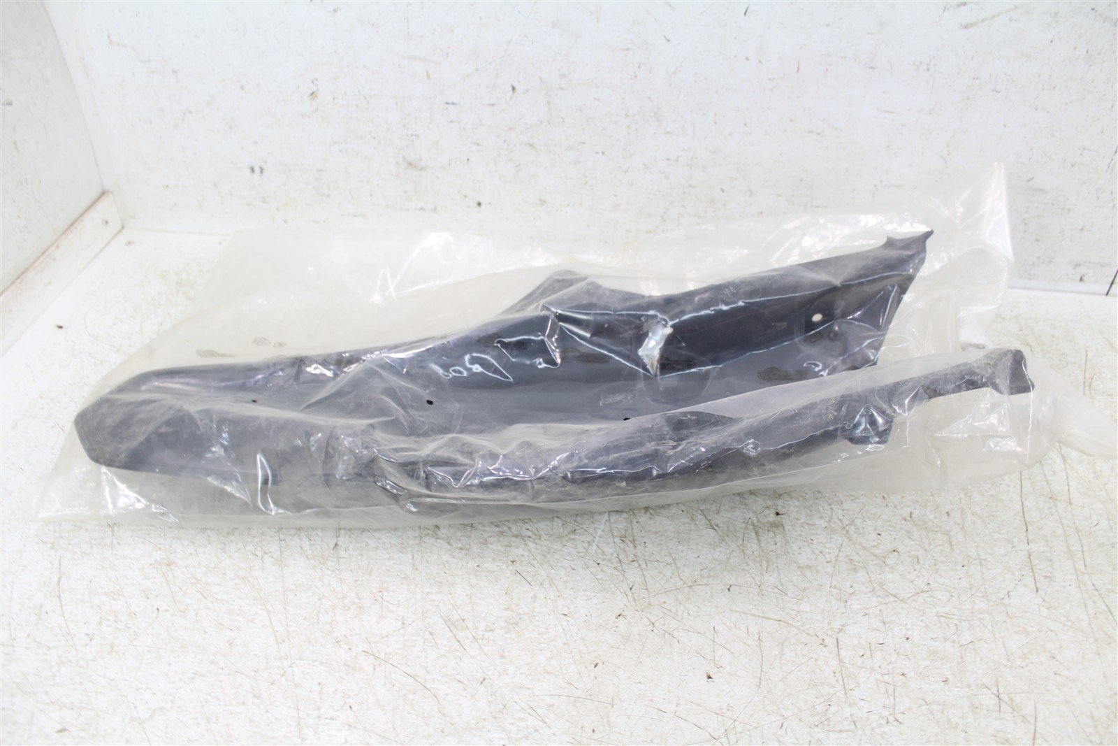 2009 Honda CRF 450R UFO Rear Fender Plastic NOS 620G