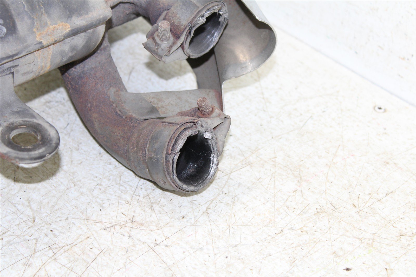 2003 Yamaha V Max VMX12R Exhaust Silencer Muffler 596G