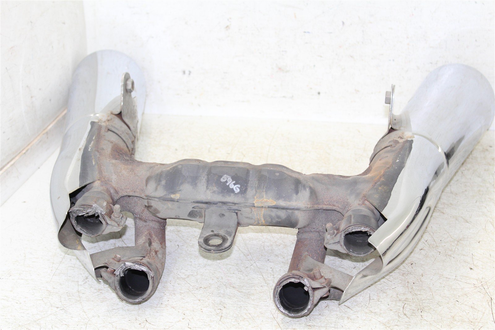 2003 Yamaha V Max VMX12R Exhaust Silencer Muffler 596G