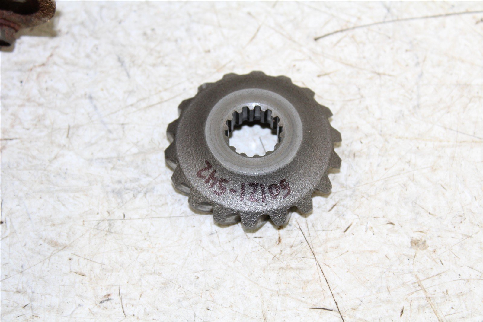 2003 Yamaha Bear Tracker 250 Rear Drive Shaft Output Bevel Gear 50121