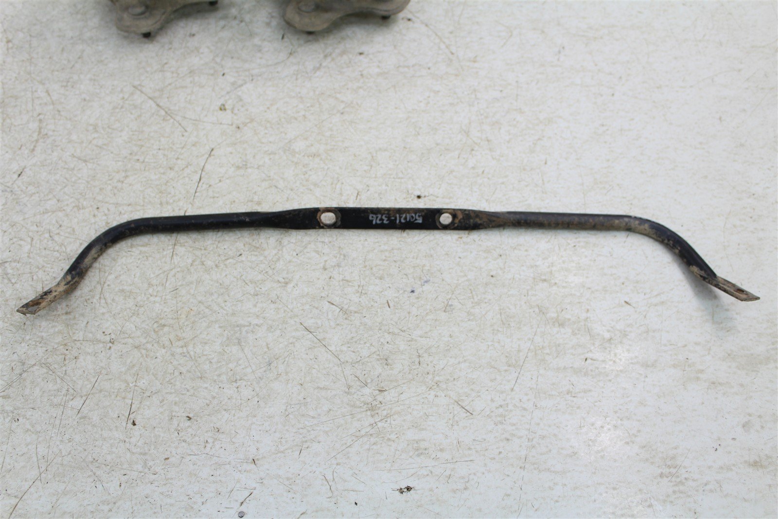 2003 Yamaha Bear Tracker 250 Front Fender Support Mount Bracket 50121