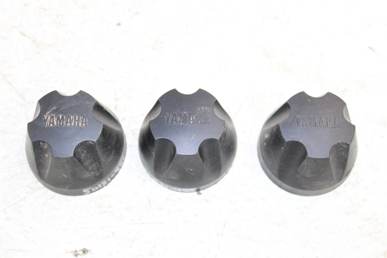 2003 Yamaha Bear Tracker 250 Hub Caps Front Rear 50121