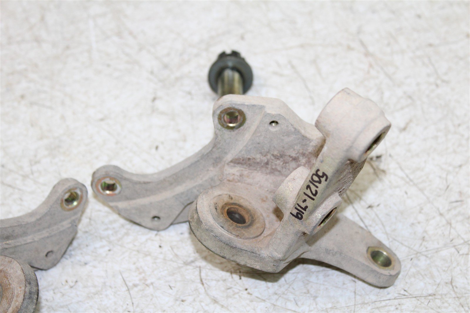 2003 Yamaha Bear Tracker 250 Front Spindles Knuckle Set Left Right 50121
