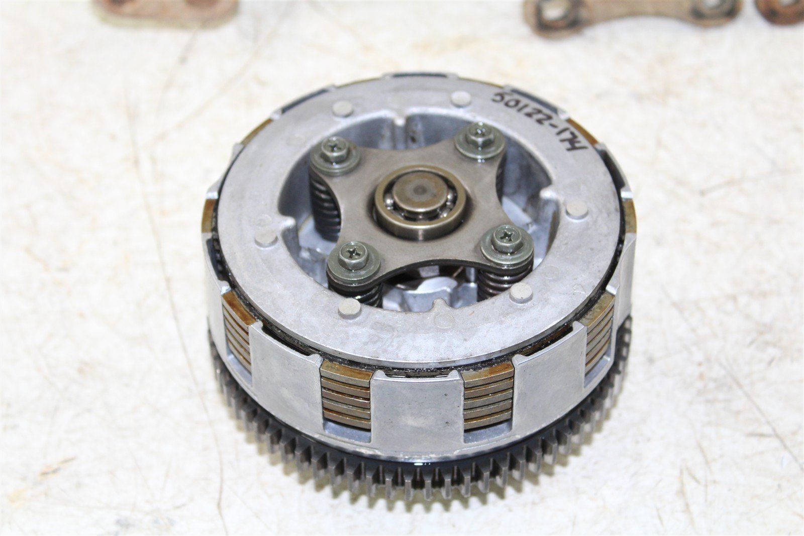 1999 Yamaha Bear Tracker 250 Clutch Basket Inner Hub Pressure Plate 50122