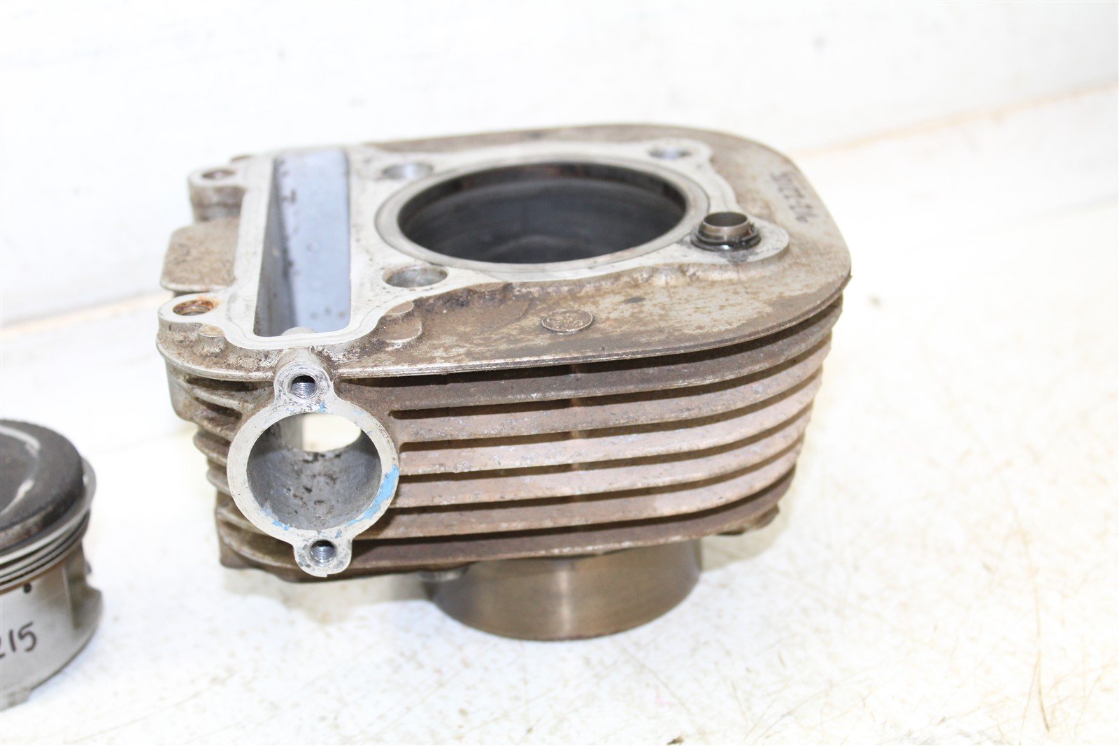 1999 Yamaha Bear Tracker 250 Engine Cylinder Jug w/ Piston 50122