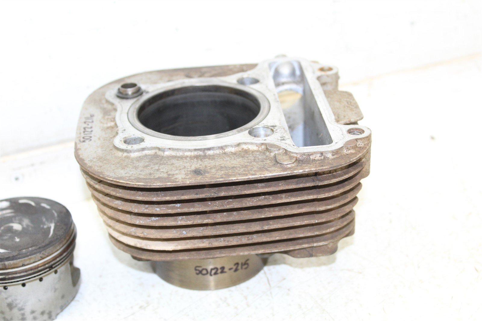 1999 Yamaha Bear Tracker 250 Engine Cylinder Jug w/ Piston 50122