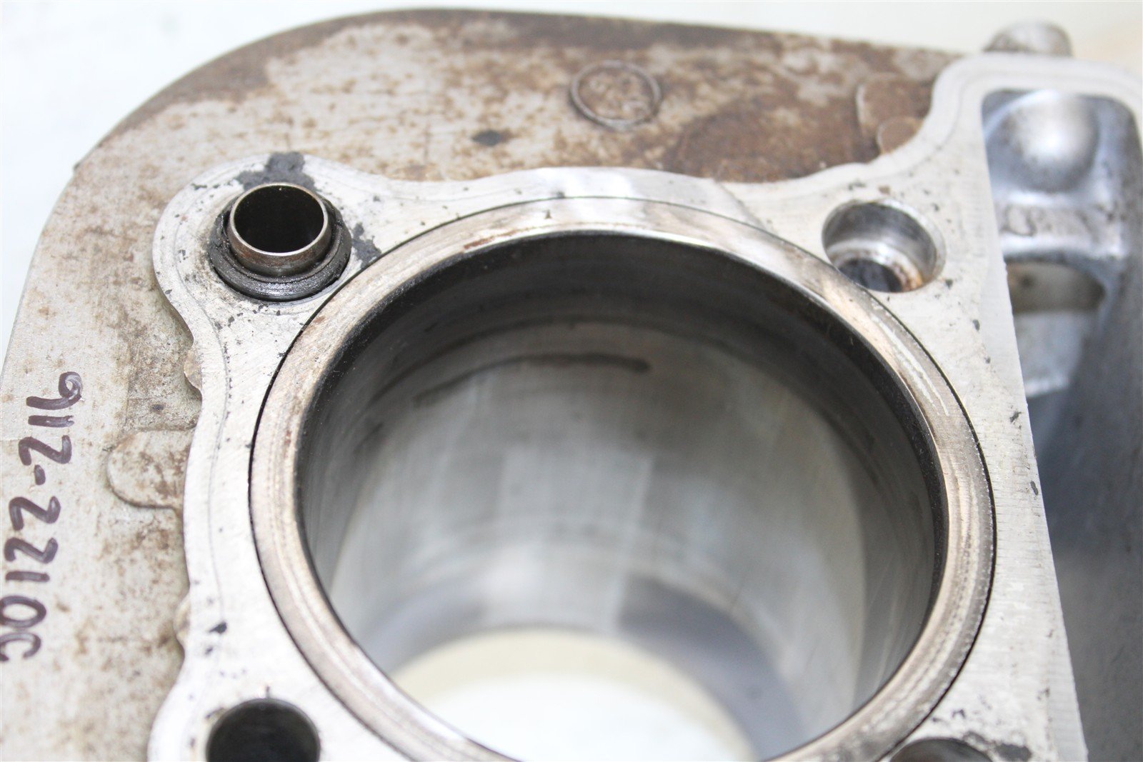 1999 Yamaha Bear Tracker 250 Engine Cylinder Jug w/ Piston 50122