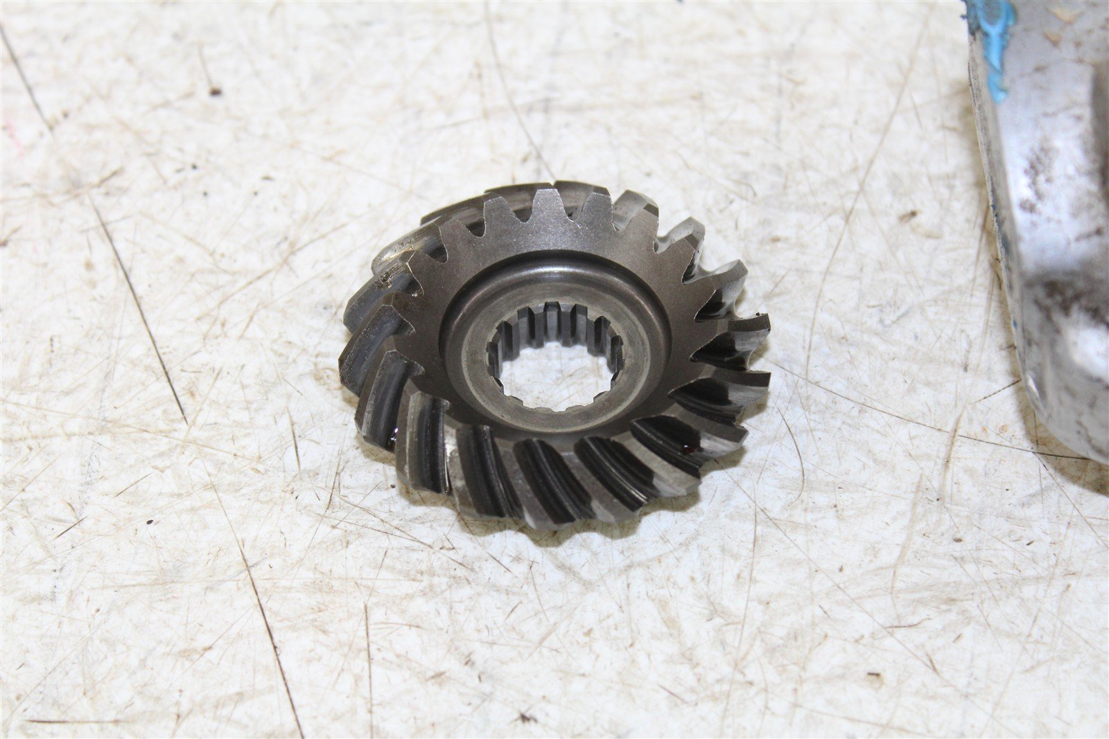 1999 Yamaha Bear Tracker 250 Rear Drive Shaft Output Bevel Gear 50122