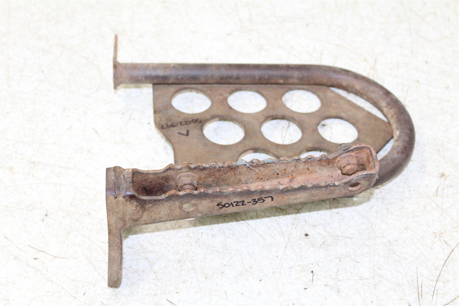 1999 Yamaha Bear Tracker 250 Foot Pegs Rests Set Left Right 50122
