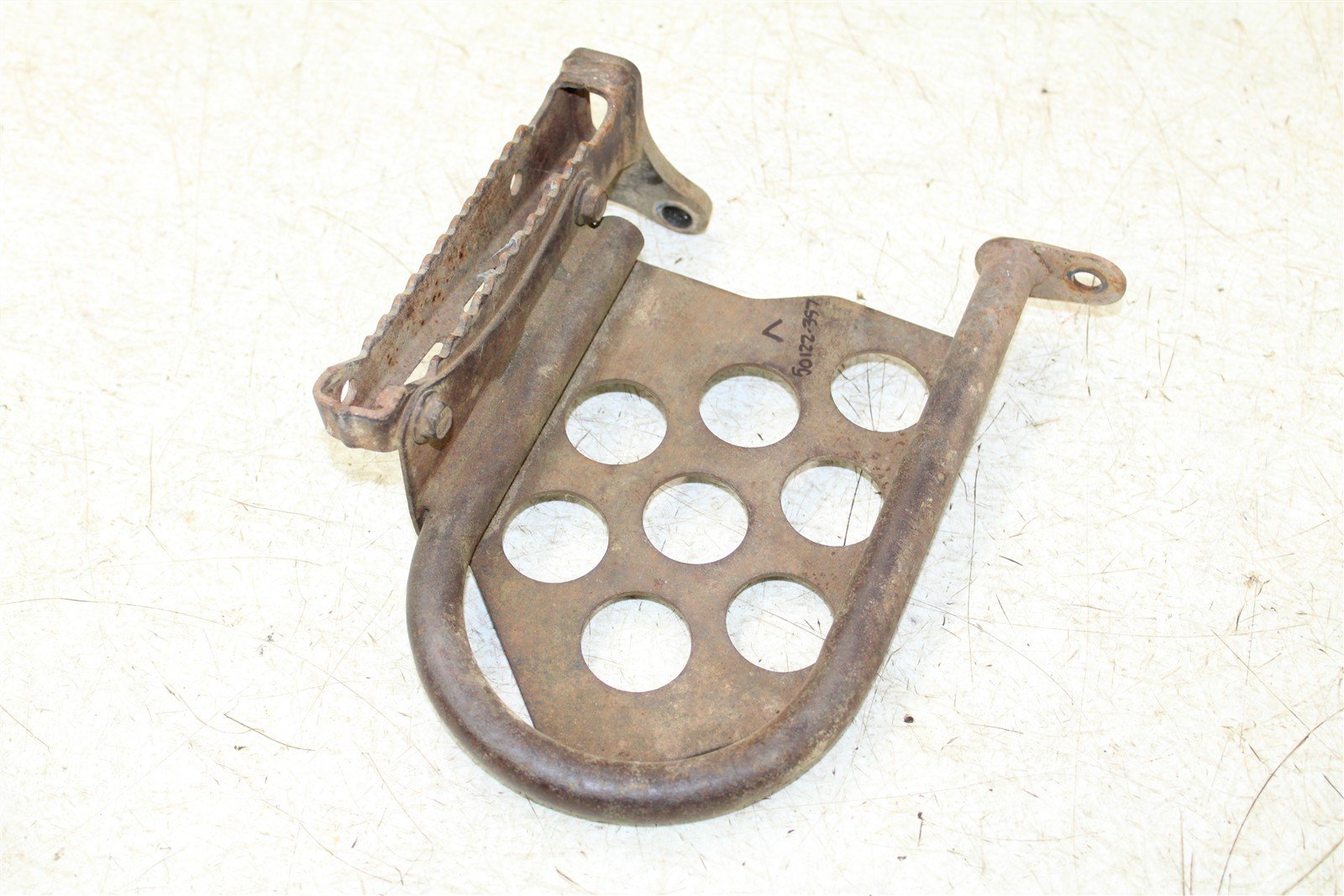 1999 Yamaha Bear Tracker 250 Foot Pegs Rests Set Left Right 50122