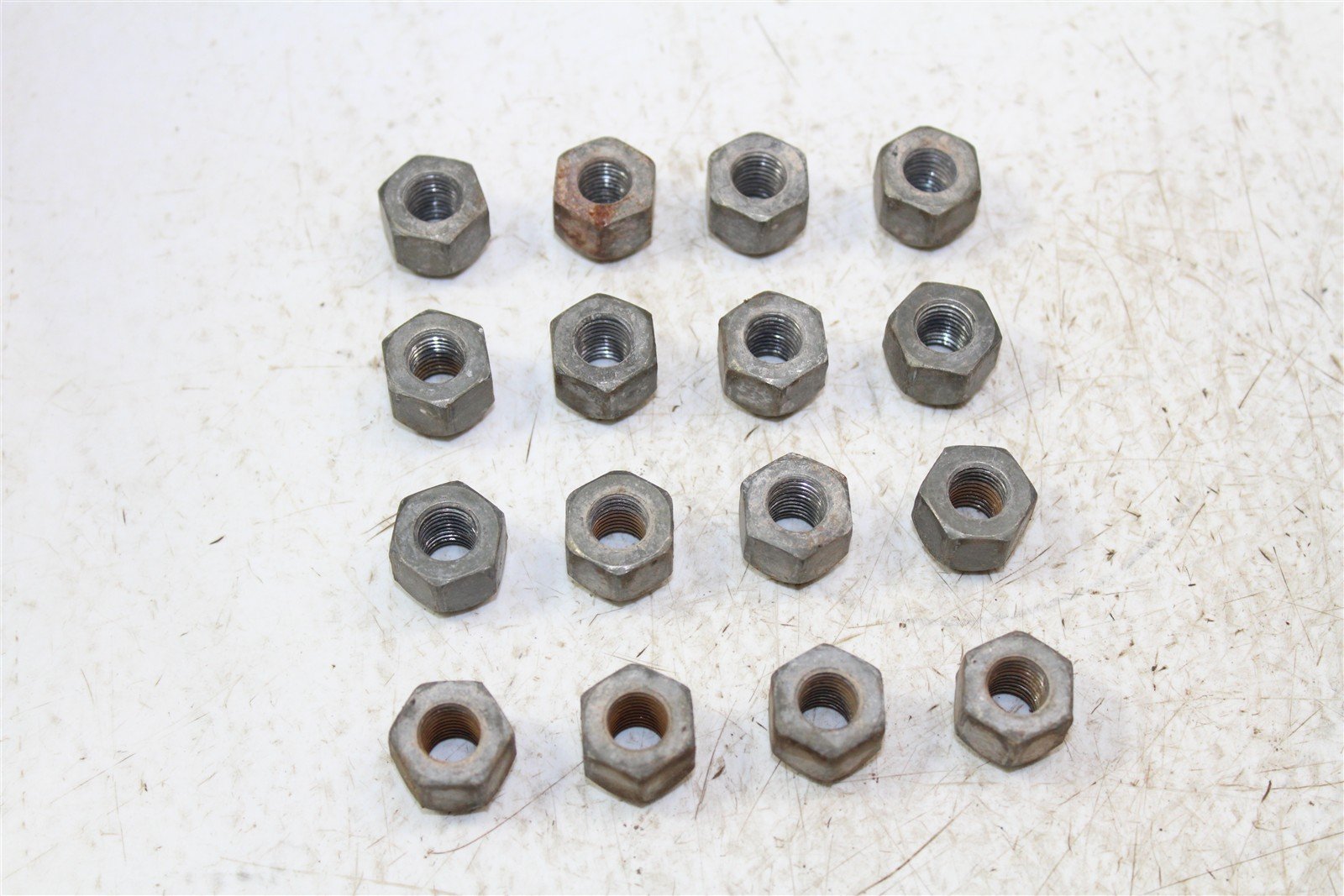 1999 Yamaha Bear Tracker 250 Lug Nuts 50122