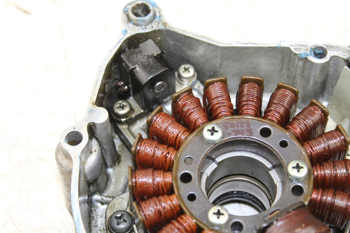1999 Yamaha Bear Tracker 250 Stator Magneto Generator Coil w/ Cover 50122