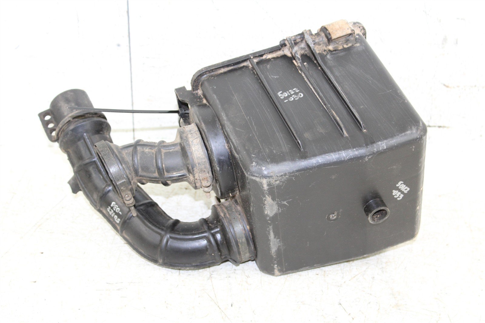 1999 Yamaha Bear Tracker 250 Air Box Intake Housing Boot Filter Cage 50122