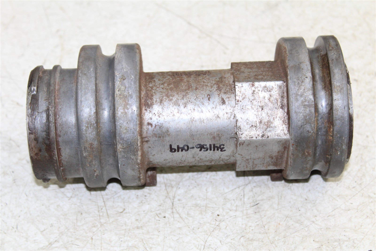 2007 Polaris Trail Boss 330 2x4 Rear Axle Carrier Housing Bearing 34156