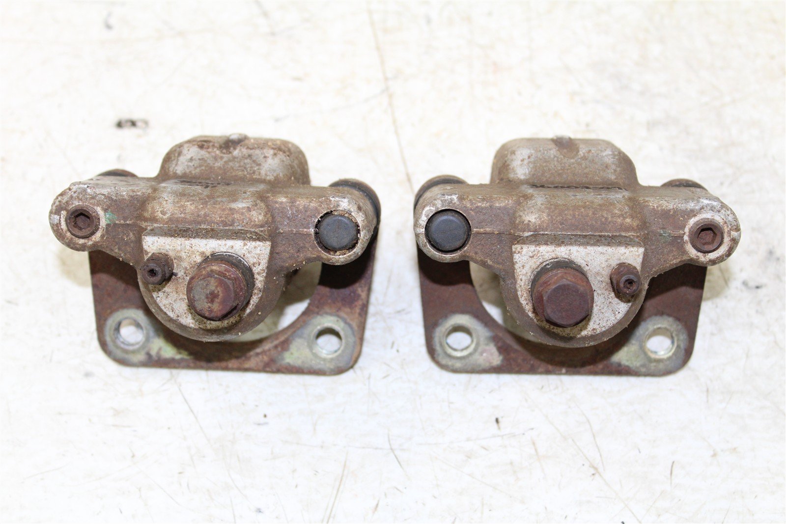 2016 Polaris Ranger 570 4x4 Front Brake Calipers Set Left Right 36003