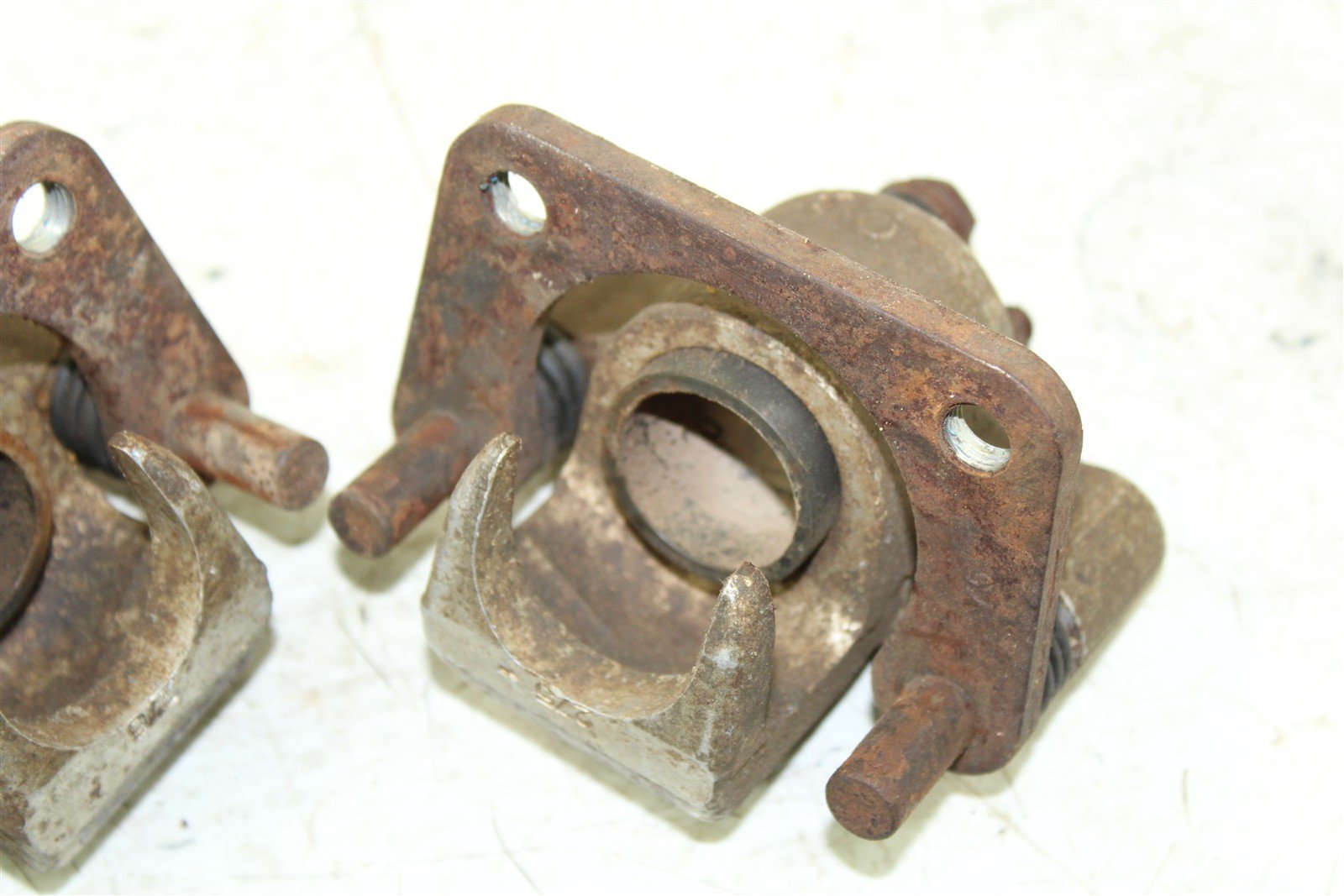 2016 Polaris Ranger 570 4x4 Front Brake Calipers Set Left Right 36003