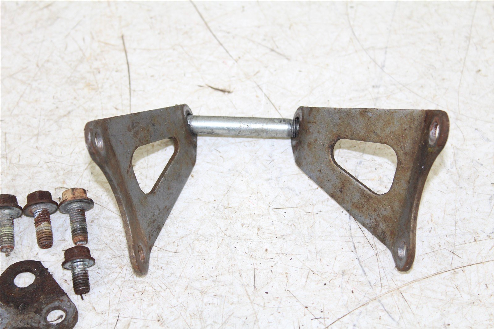 2002 Honda TRX 300EX Engine Mounts Motor Brackets 11112