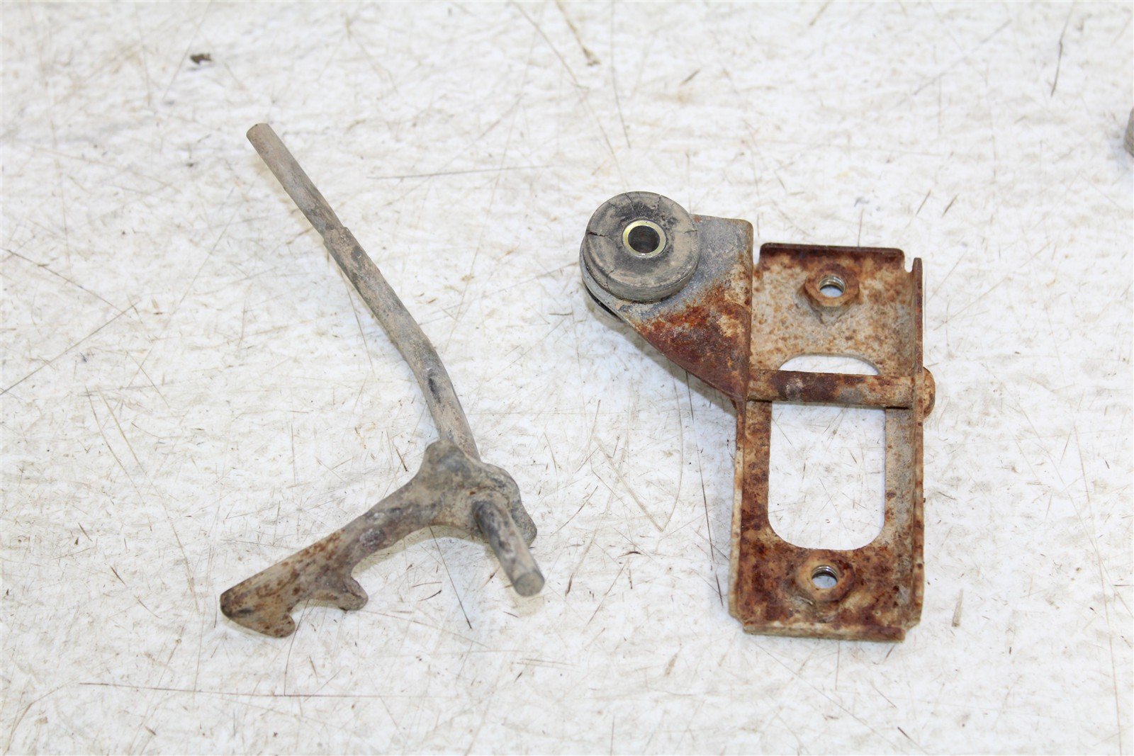 2002 Honda TRX 300EX Seat Latch Assembly 11112