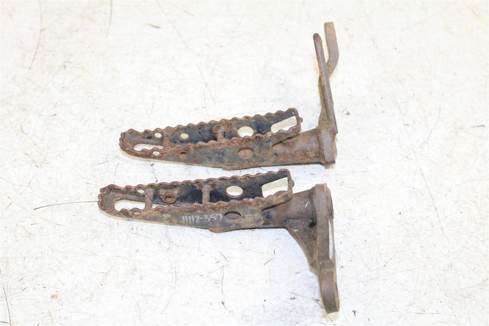 2002 Honda TRX 300EX Foot Pegs Rests Set Left Right 11112
