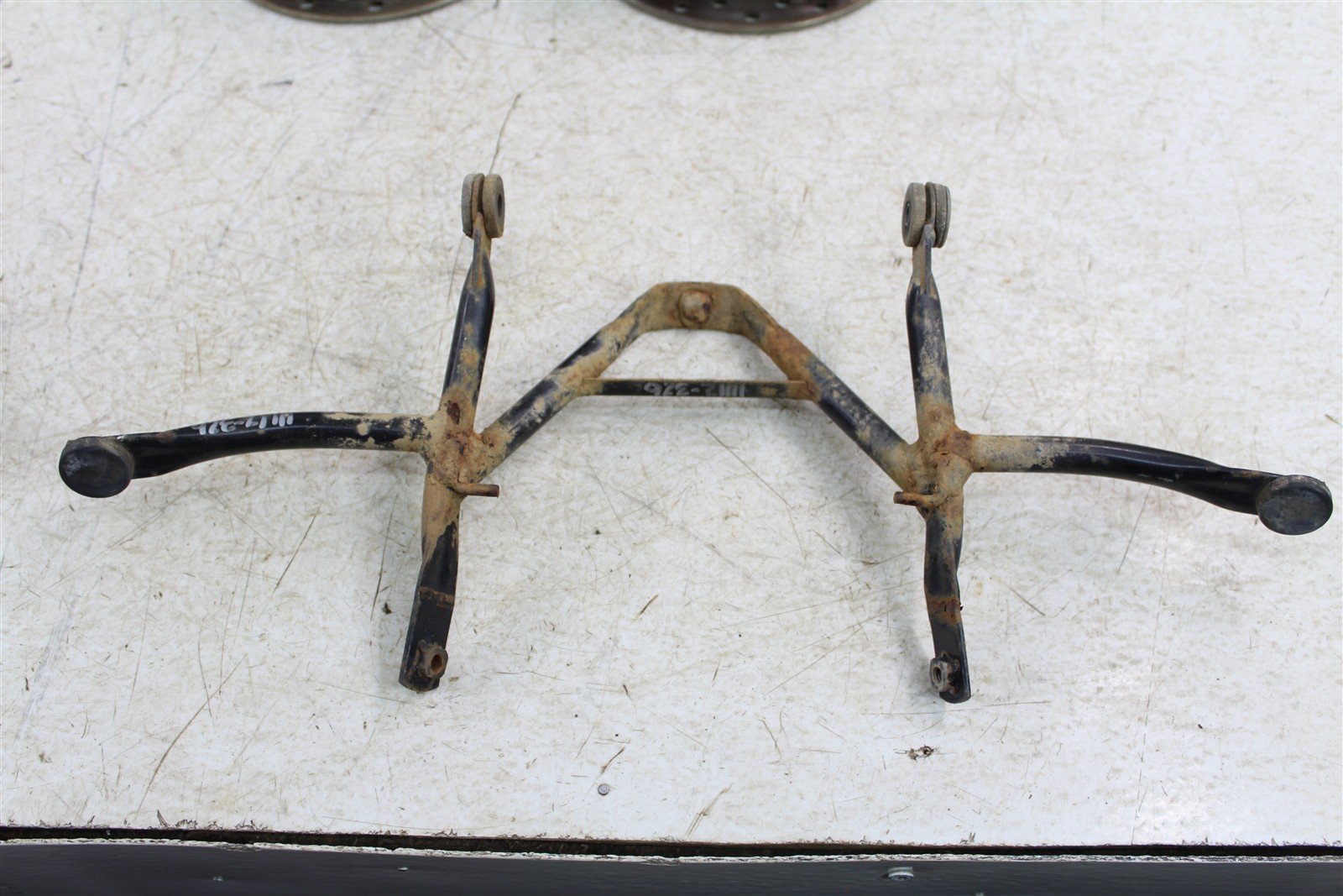 2002 Honda TRX 300EX Front Fender Support Mount Bracket 11112