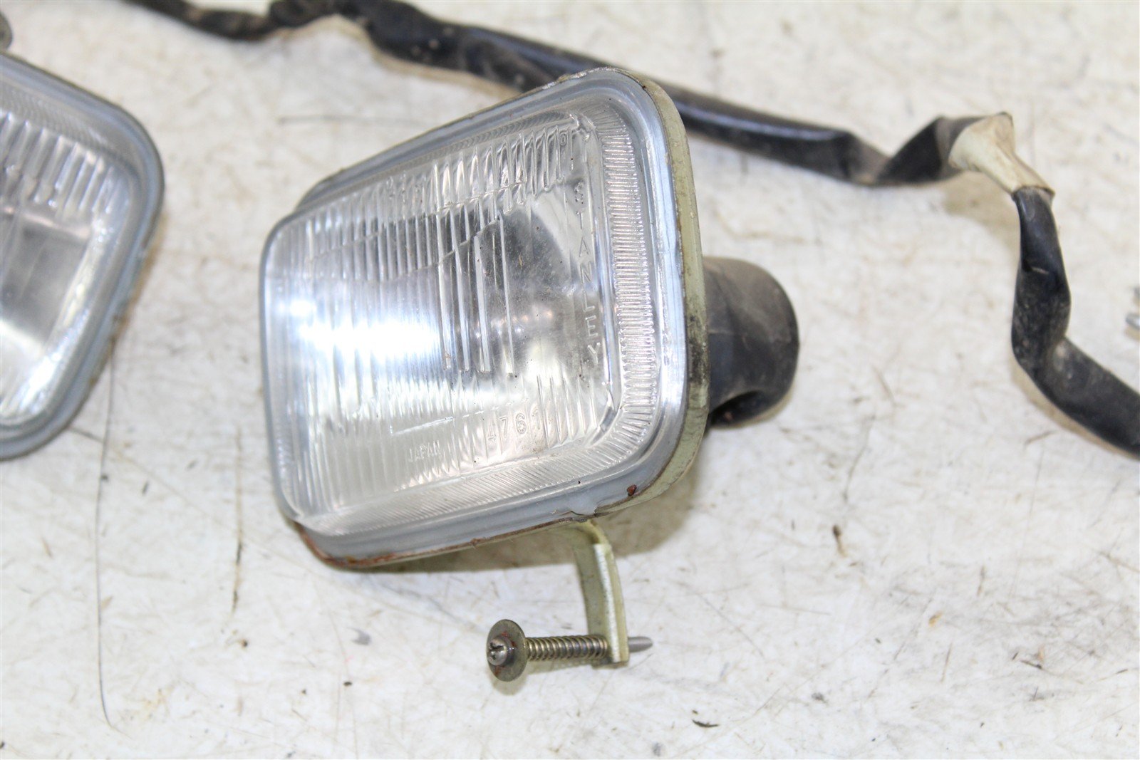 1988 Honda Fourtrax 300 4x4 Headlights Head Lights 11113