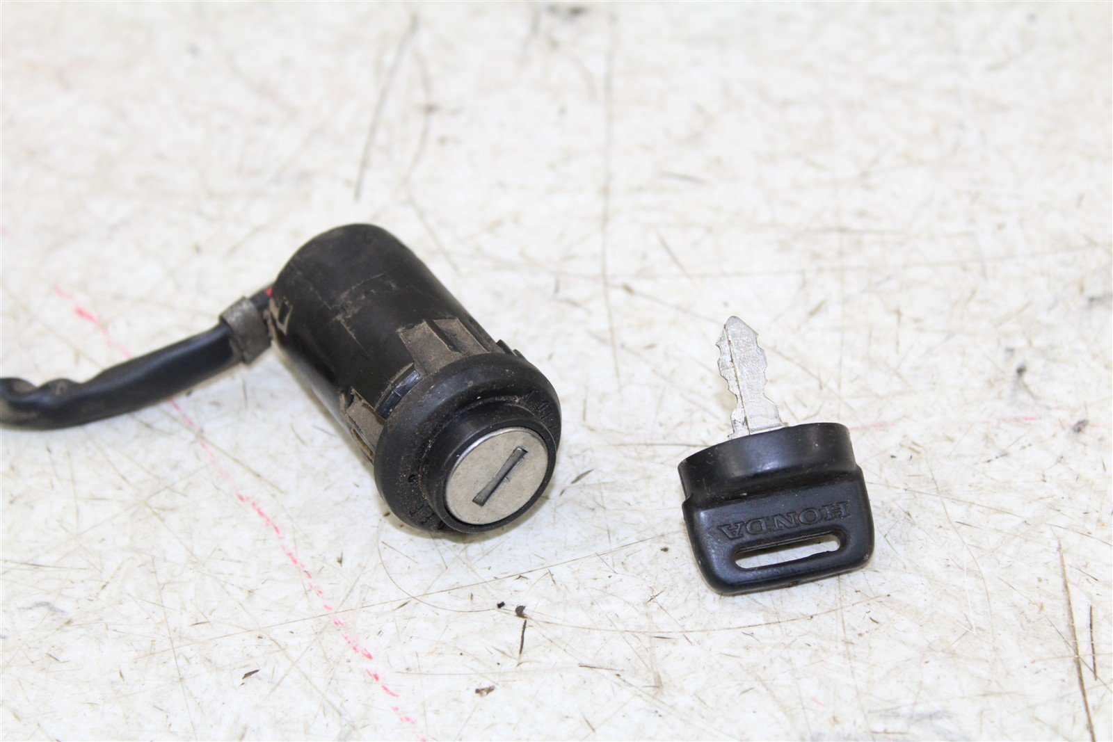 1988 Honda Fourtrax 300 4x4 Key Ignition Switch 11113