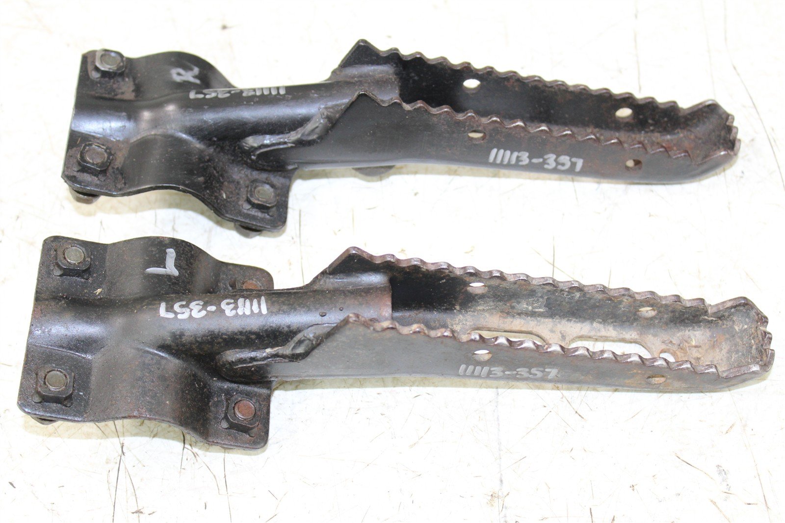 1988 Honda Fourtrax 300 4x4 Foot Pegs Rests Set Left Right 11113