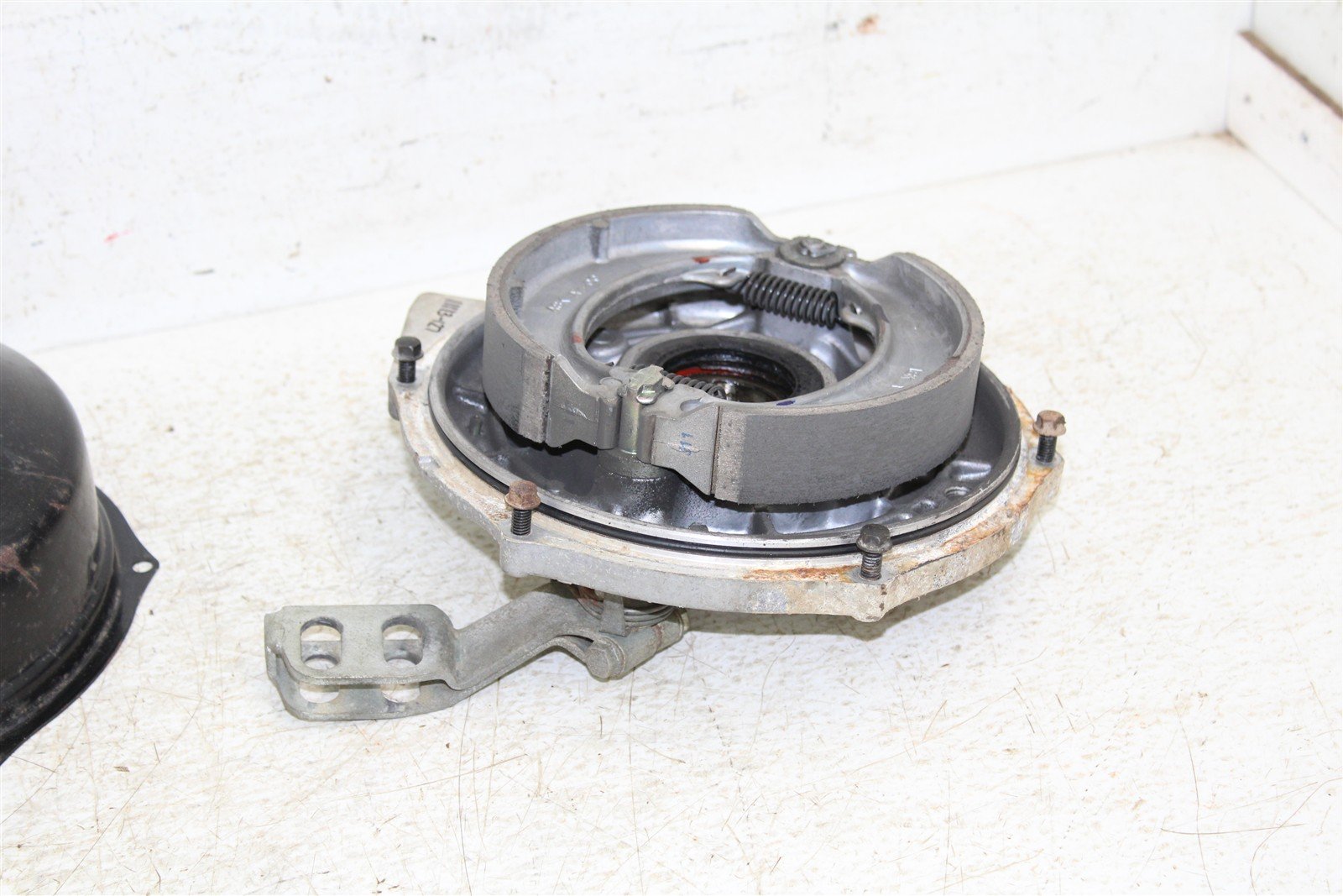 1988 Honda Fourtrax 300 4x4 Rear Brake Drum Backing Plate Panel w/ Cover 11113