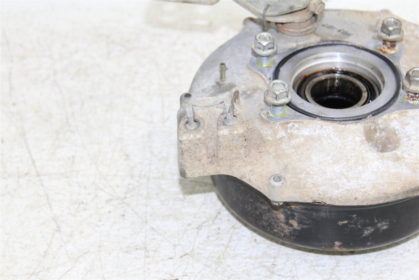 1988 Honda Fourtrax 300 4x4 Rear Brake Drum Backing Plate Panel w/ Cover 11113