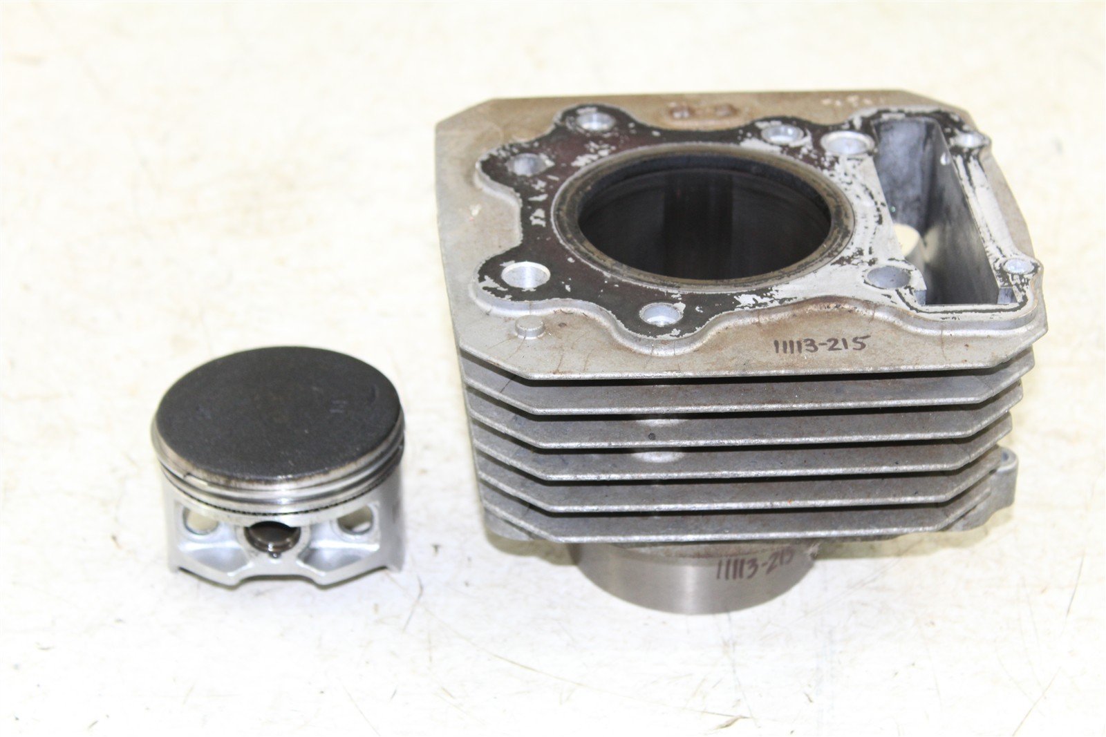 1988 Honda Fourtrax 300 4x4 Engine Cylinder Jug w/ Piston 11113