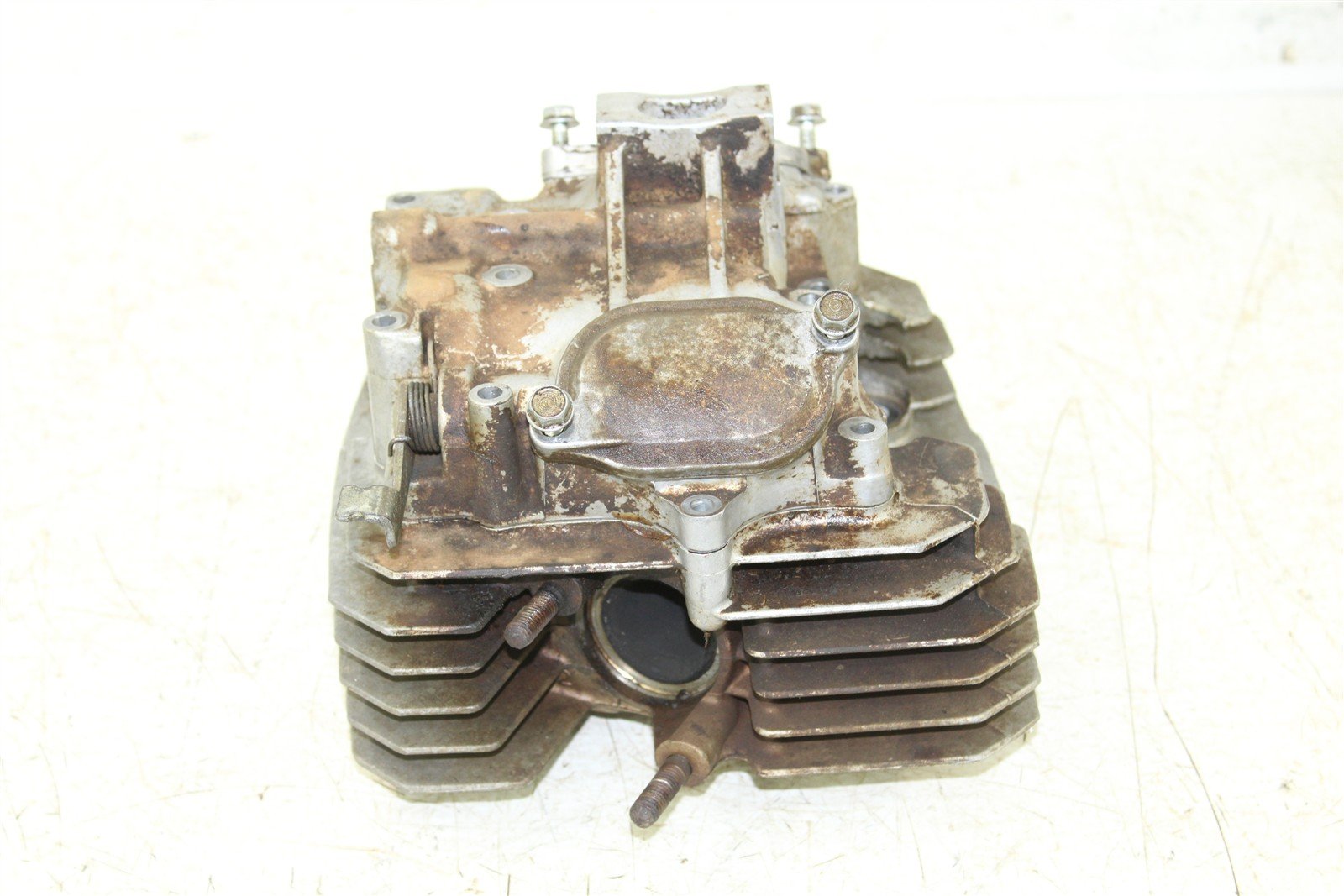 1988 Honda Fourtrax 300 4x4 Cylinder Head Valve Cover Rockers READ DESCRIP 11113
