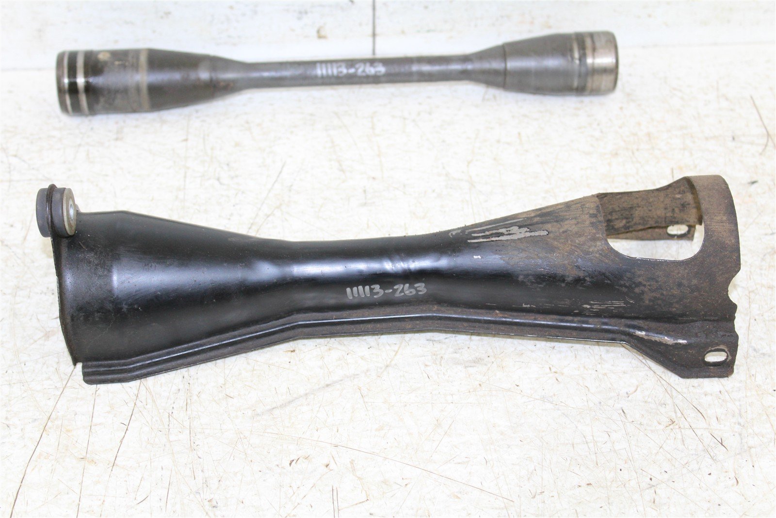 1988 Honda Fourtrax 300 4x4 Front Drive Shaft Assembly w/ Cover Guard 11113