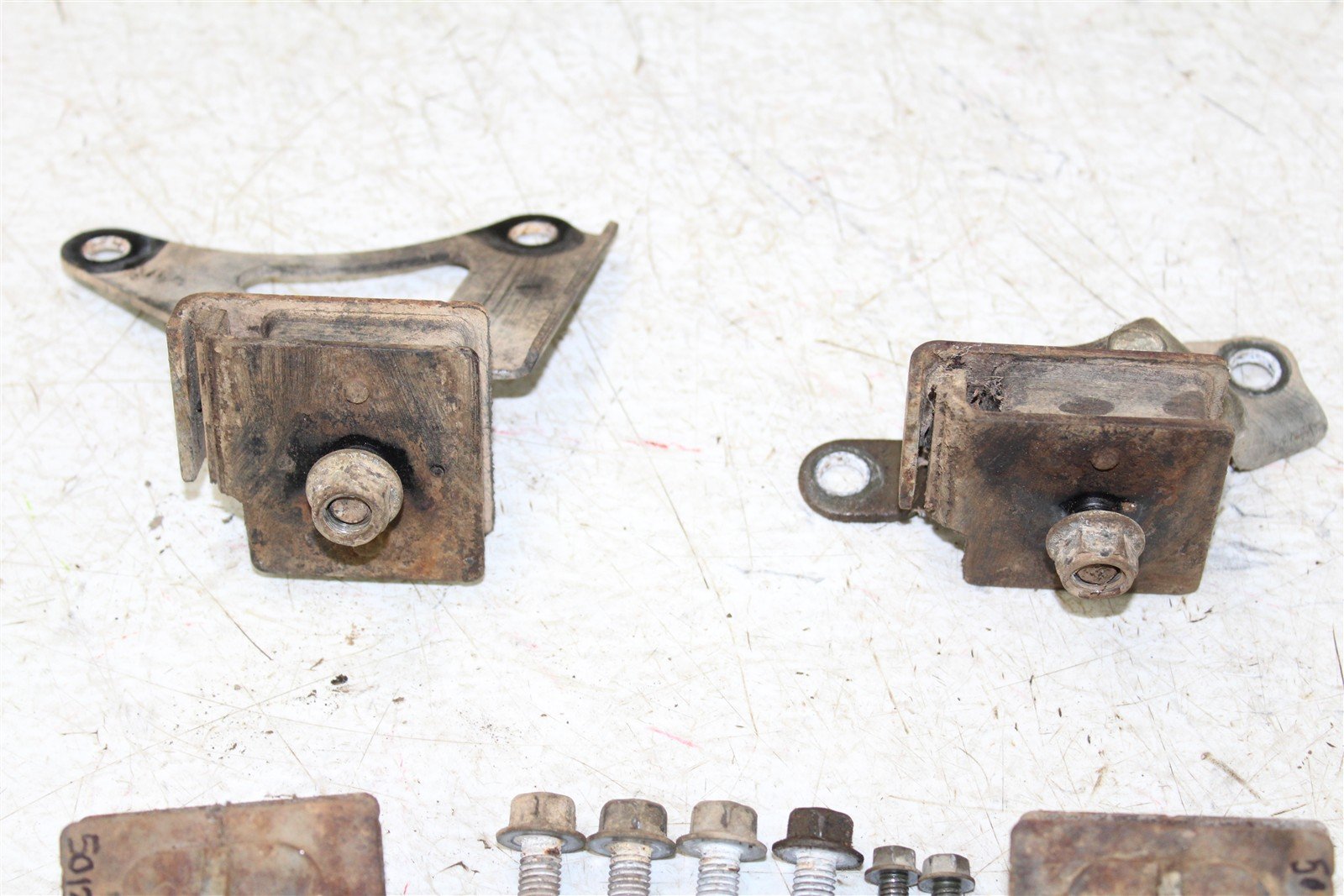2002 Yamaha Grizzly 660 4x4 Engine Mounts Motor Brackets 50124