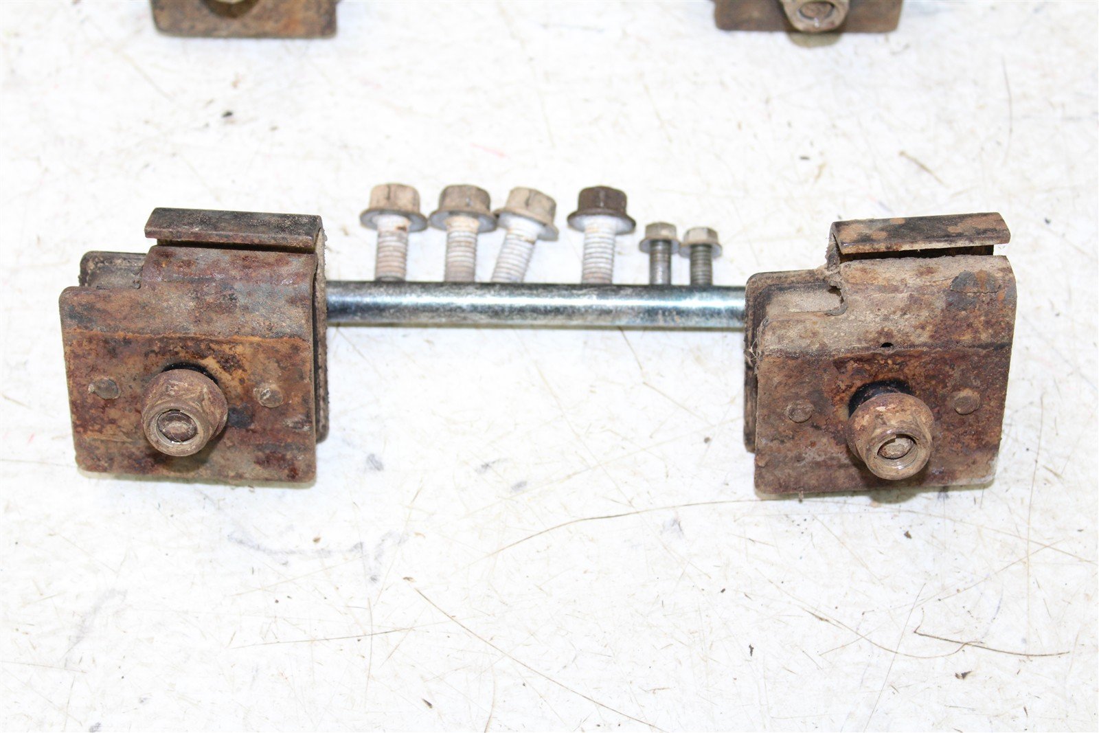 2002 Yamaha Grizzly 660 4x4 Engine Mounts Motor Brackets 50124