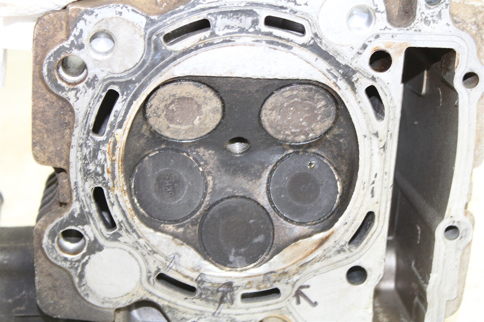 2002 Yamaha Grizzly 660 4x4 Cylinder Head Valve Cover w/ Rocker Arms 50124