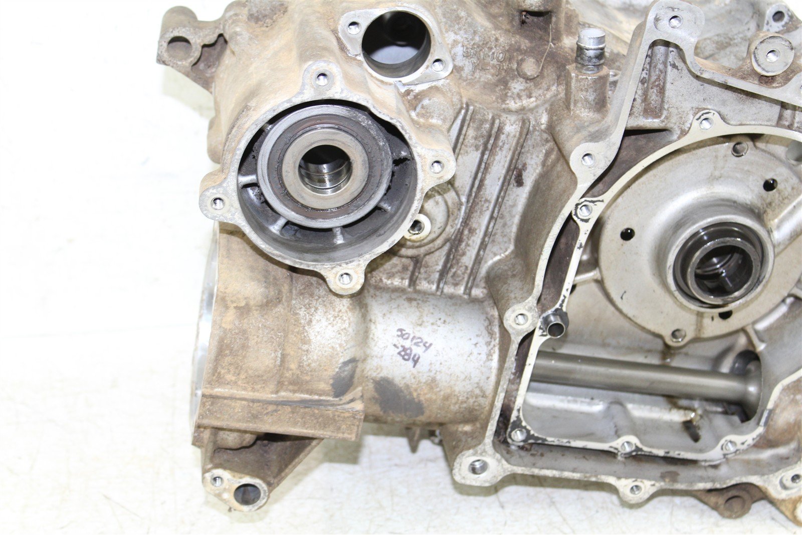2002 Yamaha Grizzly 660 4x4 Engine Cases Crankcase Left Right 50124