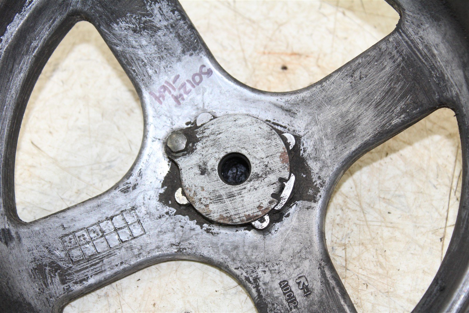 2002 Yamaha Grizzly 660 4x4 Primary Drive Clutch Guard Retainer 50124
