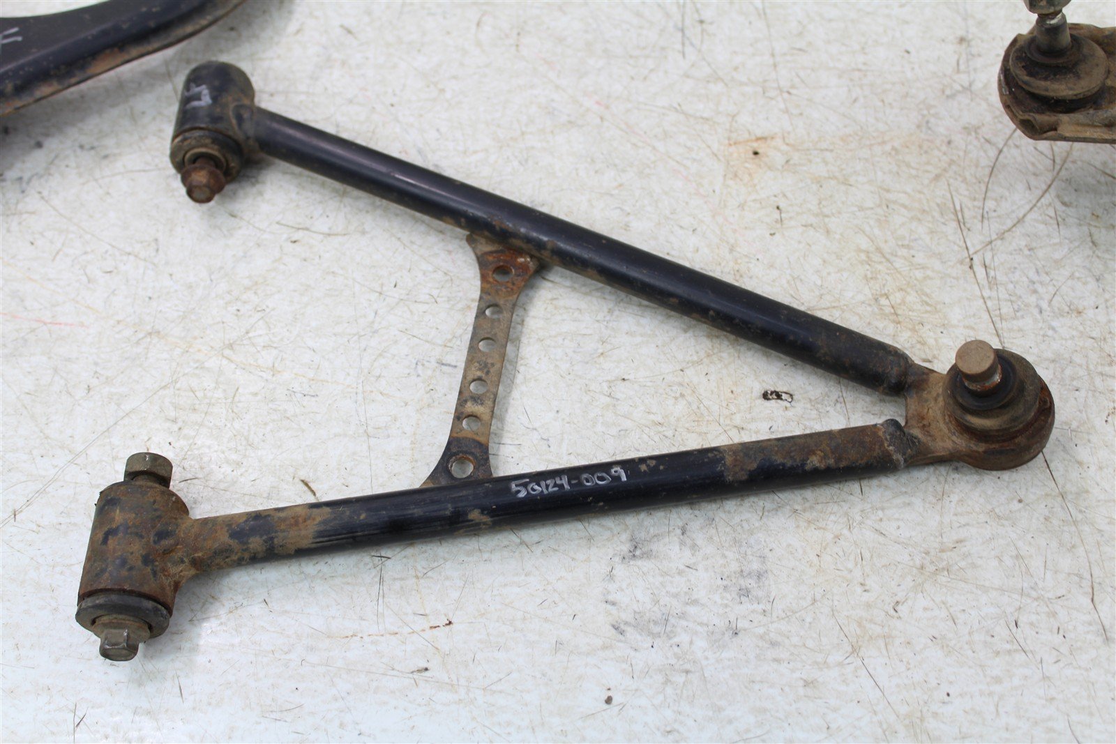 2002 Yamaha Grizzly 660 4x4 Front Left Control A Arms w/ Right Upper 50124