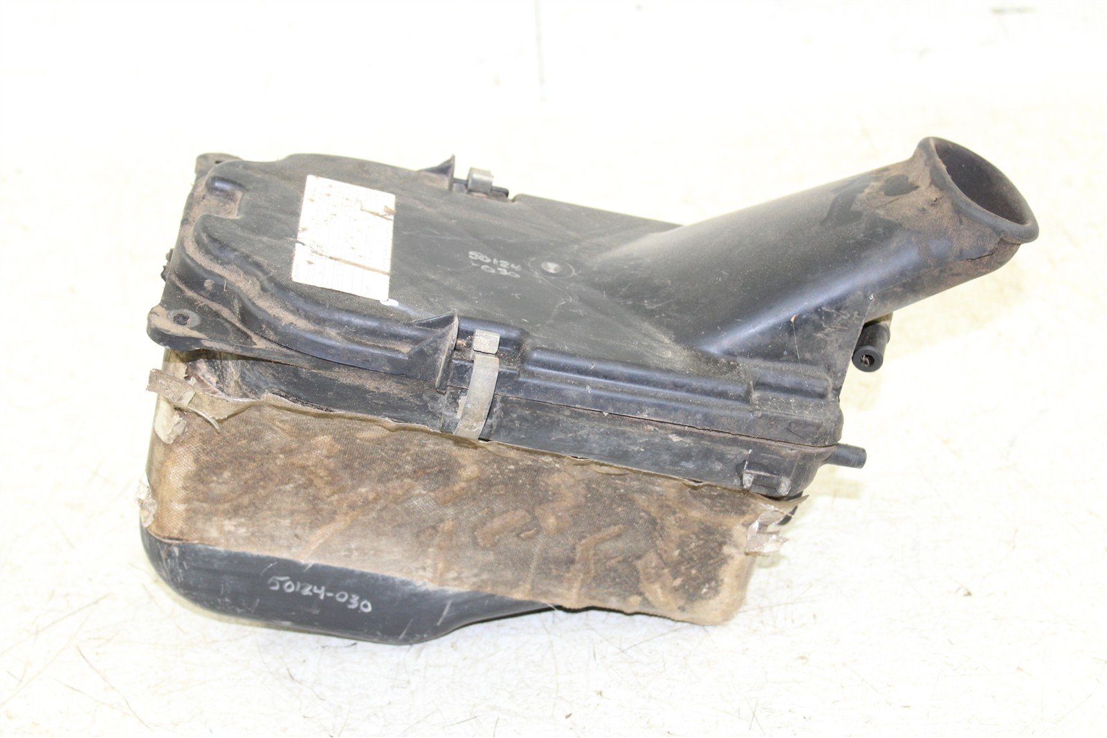 2002 Yamaha Grizzly 660 4x4 Air Box Intake Housing Boot Filter Cage 50124