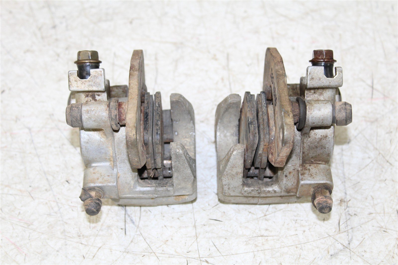 2002 Yamaha Grizzly 660 4x4 Front Brake Calipers Set Left Right 50124