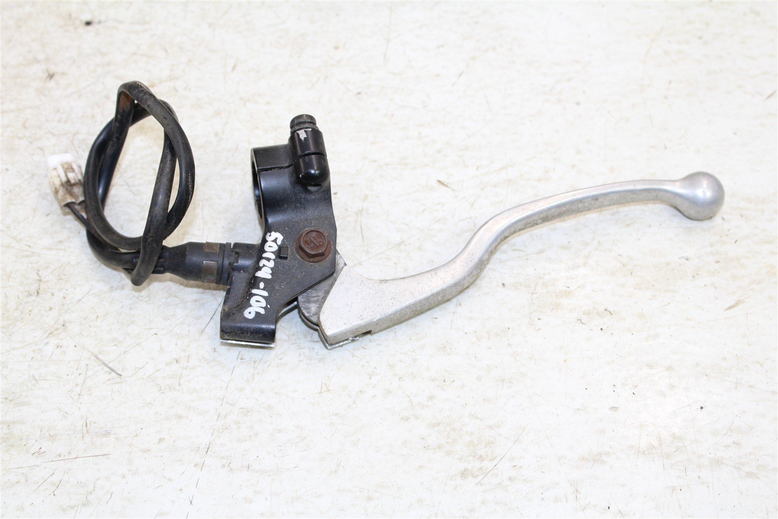 2002 Yamaha Grizzly 660 4x4 Front Left Brake Lever w/ Perch 50124