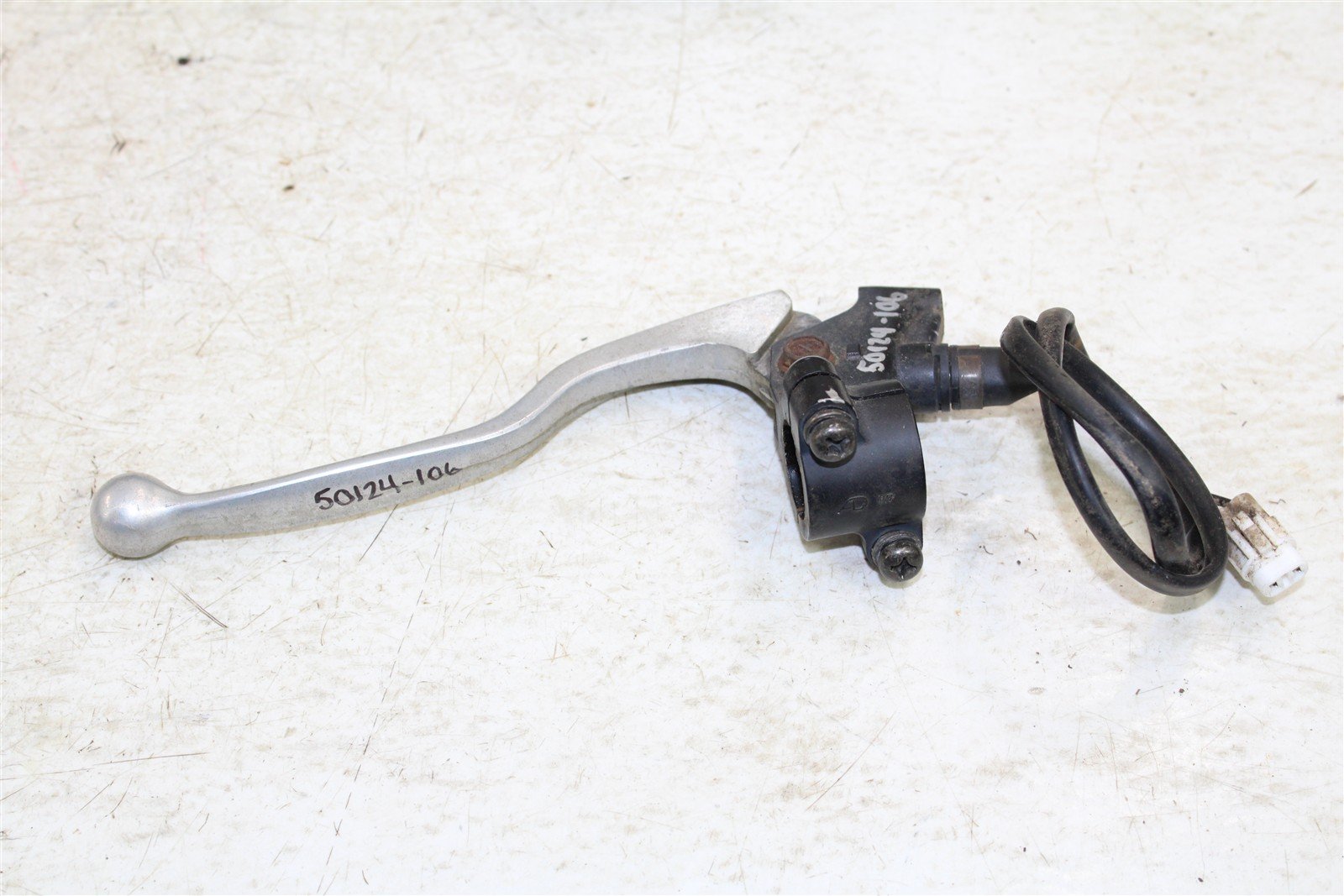 2002 Yamaha Grizzly 660 4x4 Front Left Brake Lever w/ Perch 50124